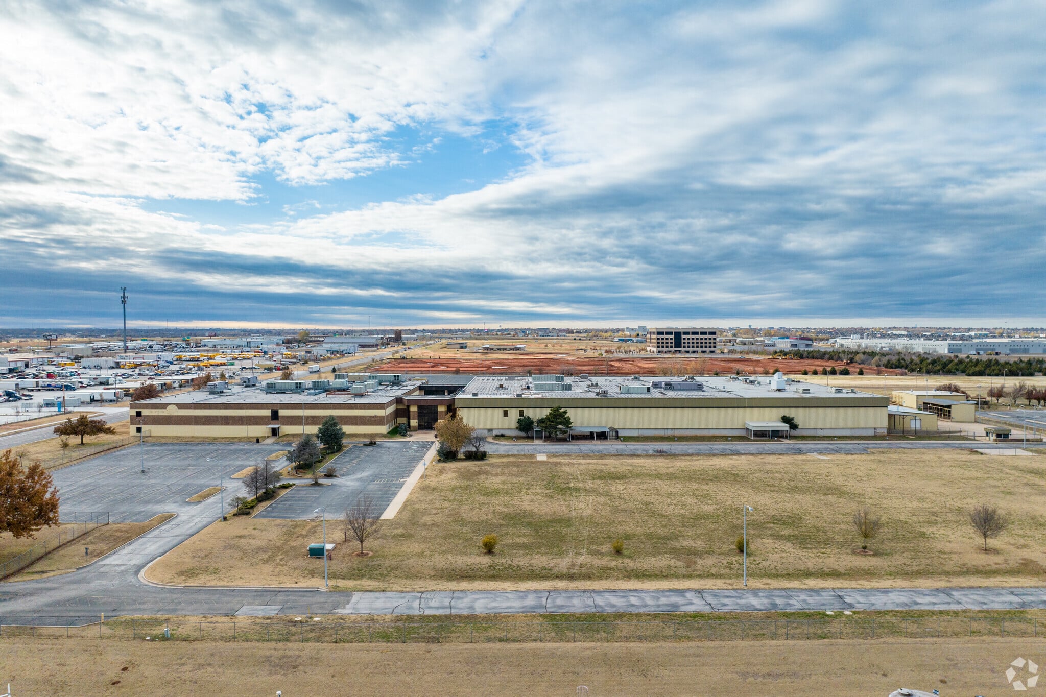 10321 W Reno Ave SEAGATE BUILDING